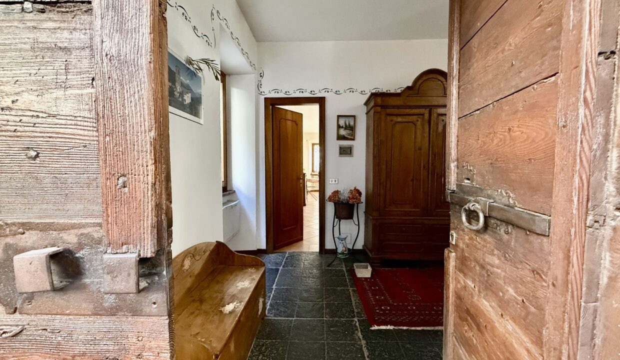 Steinhaus mit Seeblick Gravedona ed Uniti