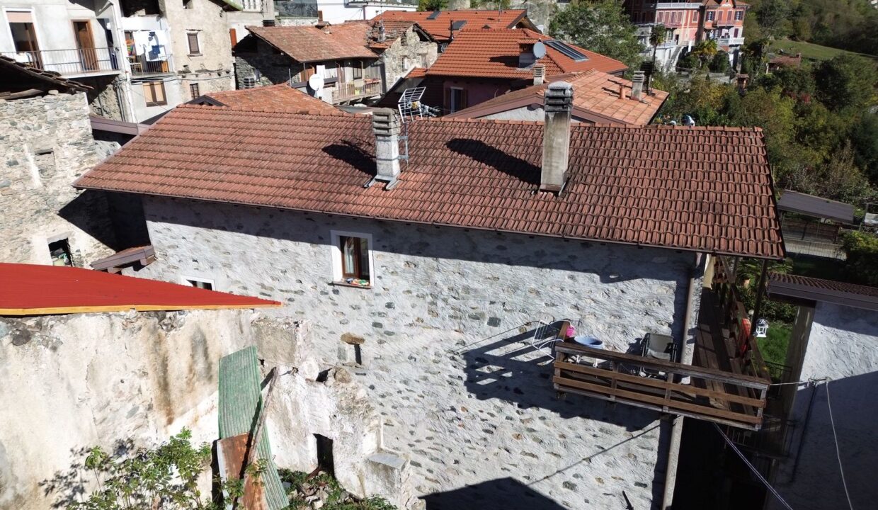 Steinhaus mit Seeblick Gravedona ed Uniti
