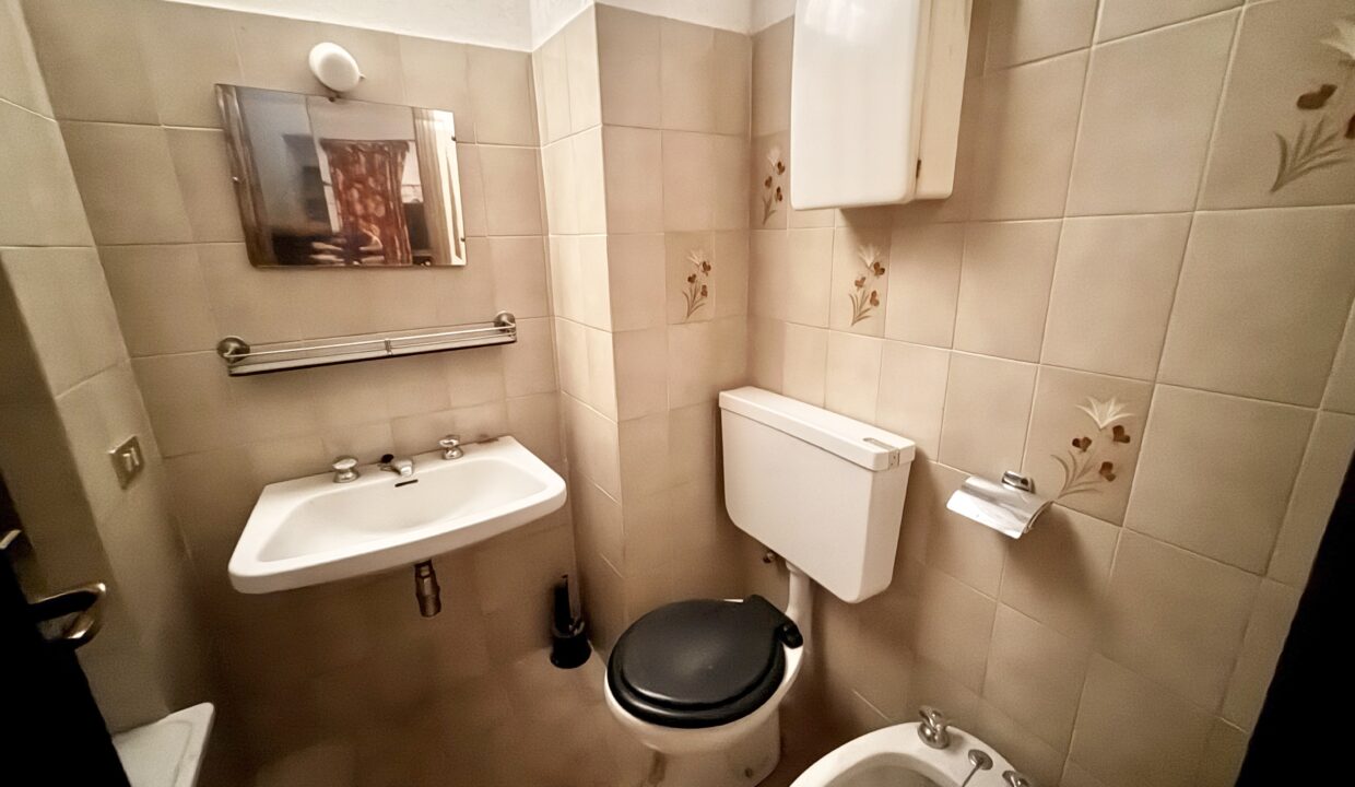 Tremezzo Porzione di Casa da Ristrutturare con Vista Lago 5