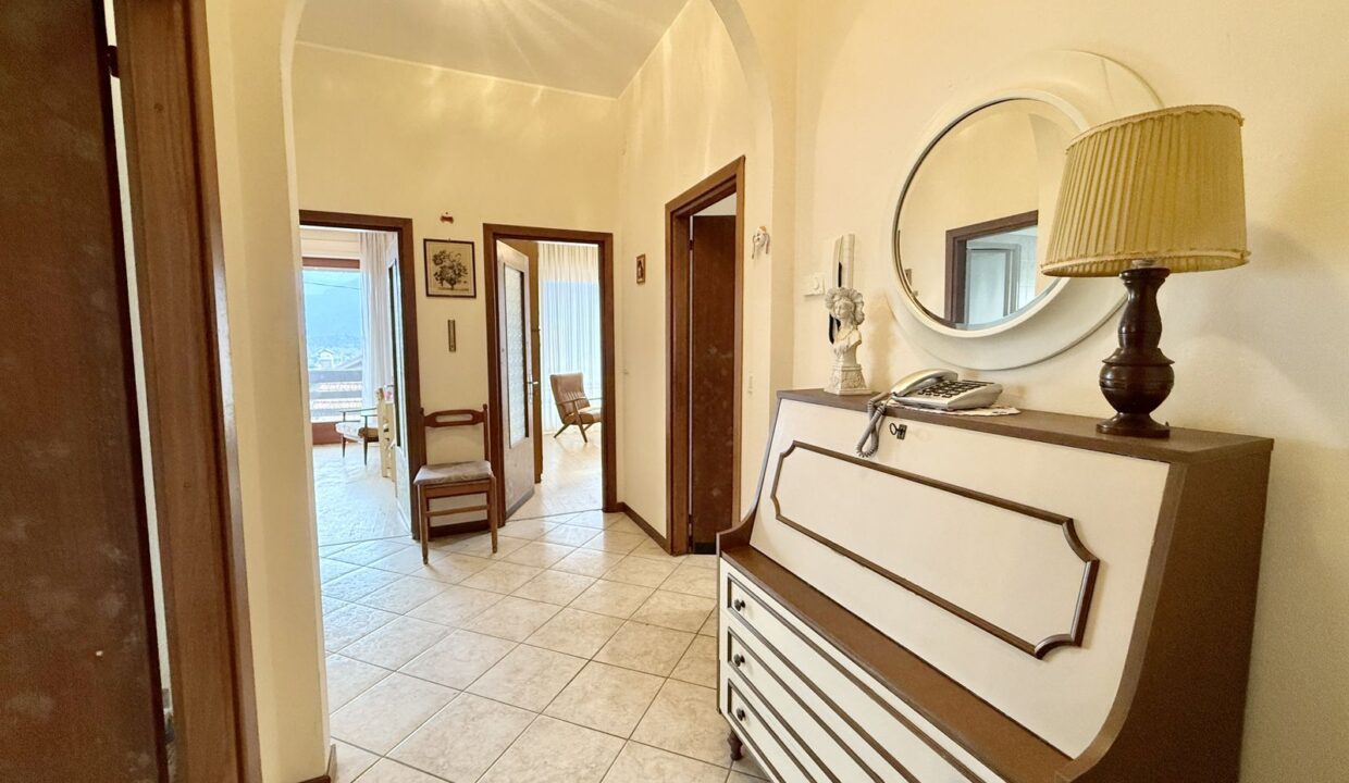 Comer See Villa mit Garten und Seeblick - Gera Lario