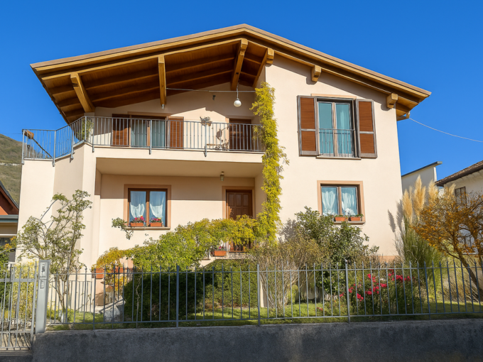 Comer See Haus mit Garden Gravedona ed Uniti