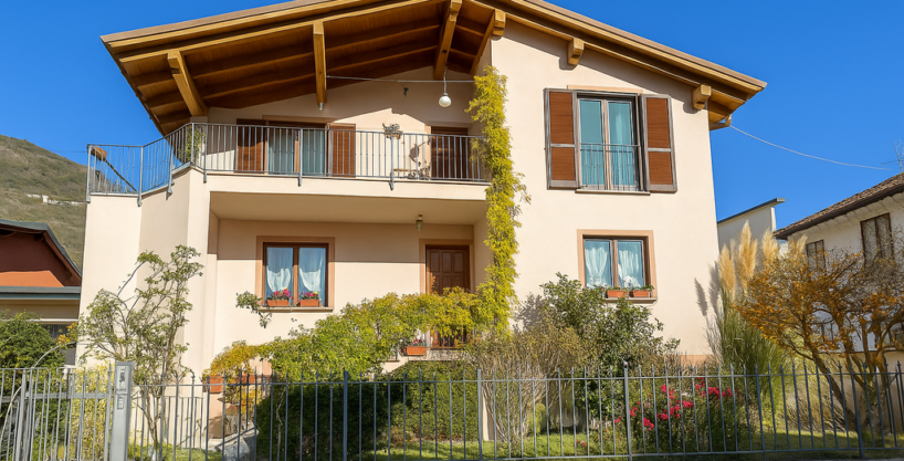 Comer See Haus mit Garden Gravedona ed Uniti