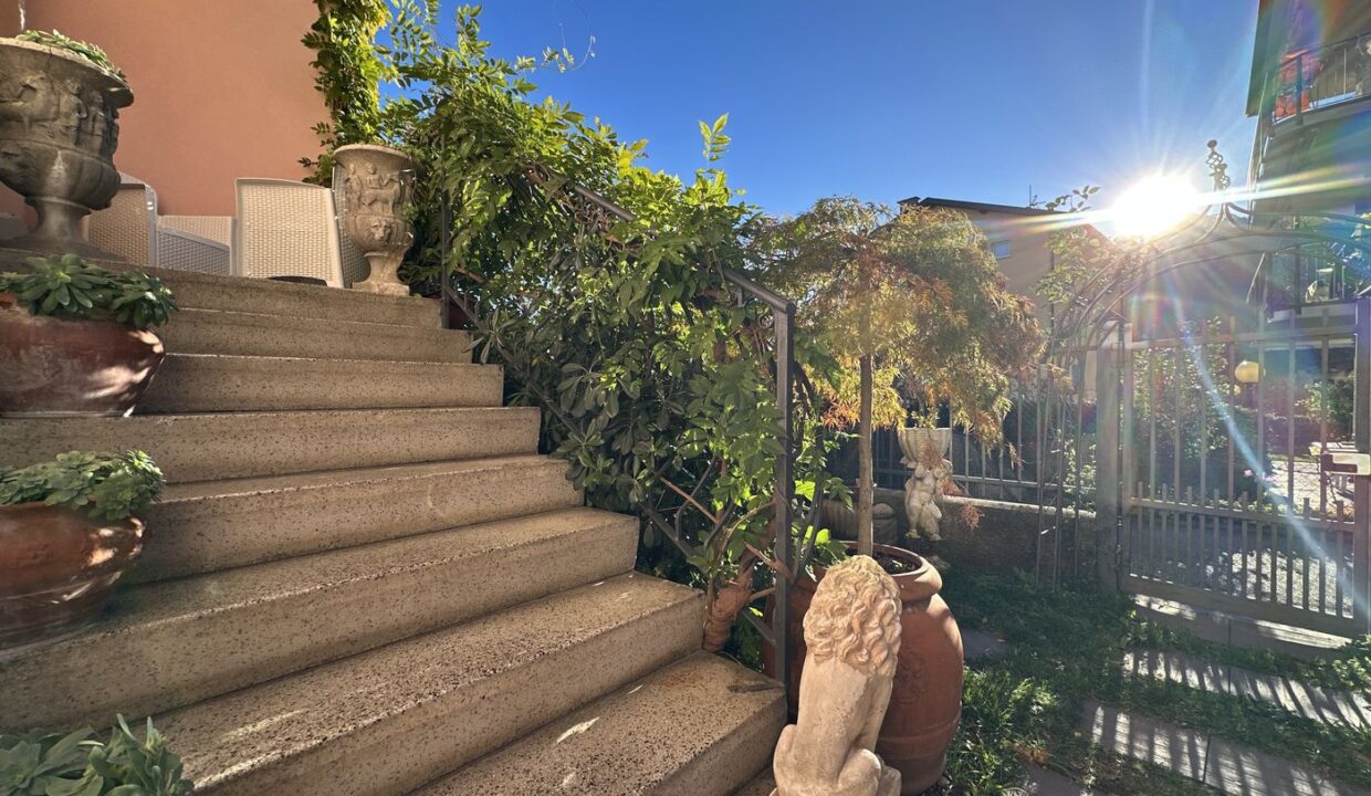 Comer See Haus mit Garden Gravedona ed Uniti