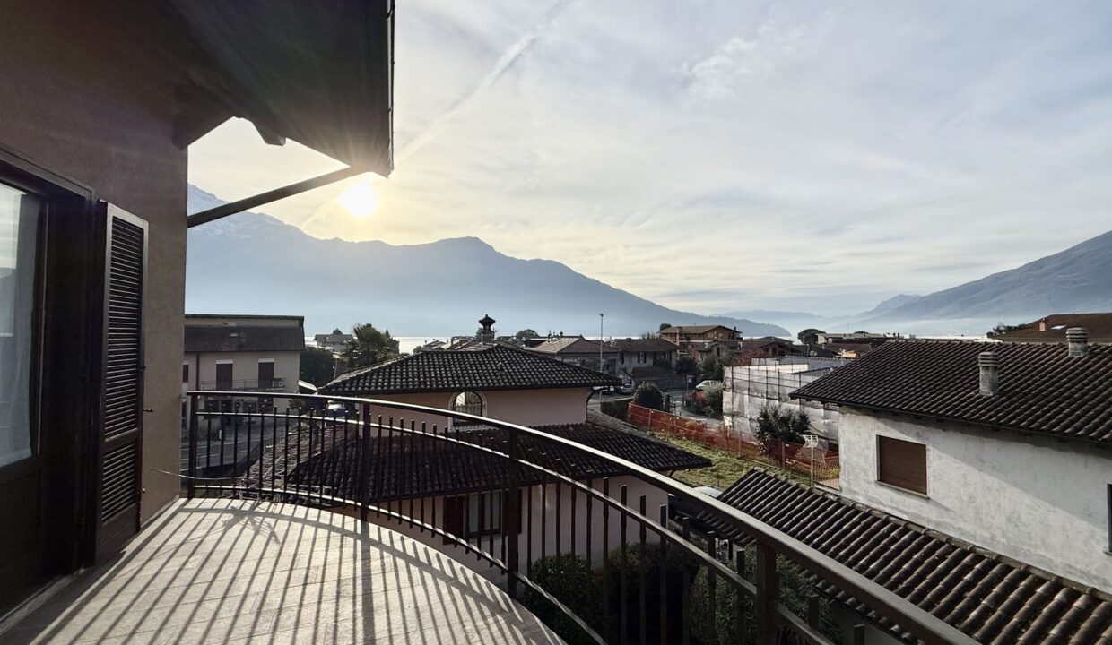 Wohnung Domaso mit Terrasse und Seeblick