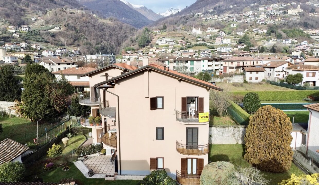 Wohnung Domaso mit Terrasse und Seeblick
