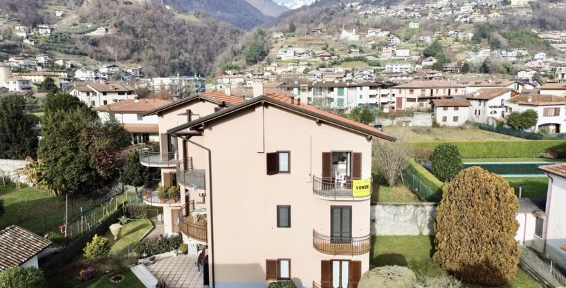 Wohnung Domaso mit Terrasse und Seeblick