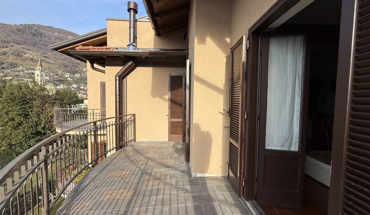 Wohnung Domaso mit Terrasse und Seeblick