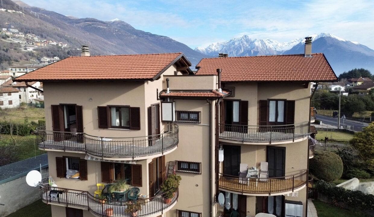 Wohnung Domaso mit Terrasse und Seeblick