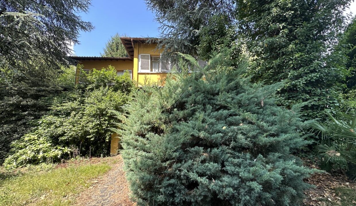 Comer See Villa mit Garten - Gravedona ed Uniti