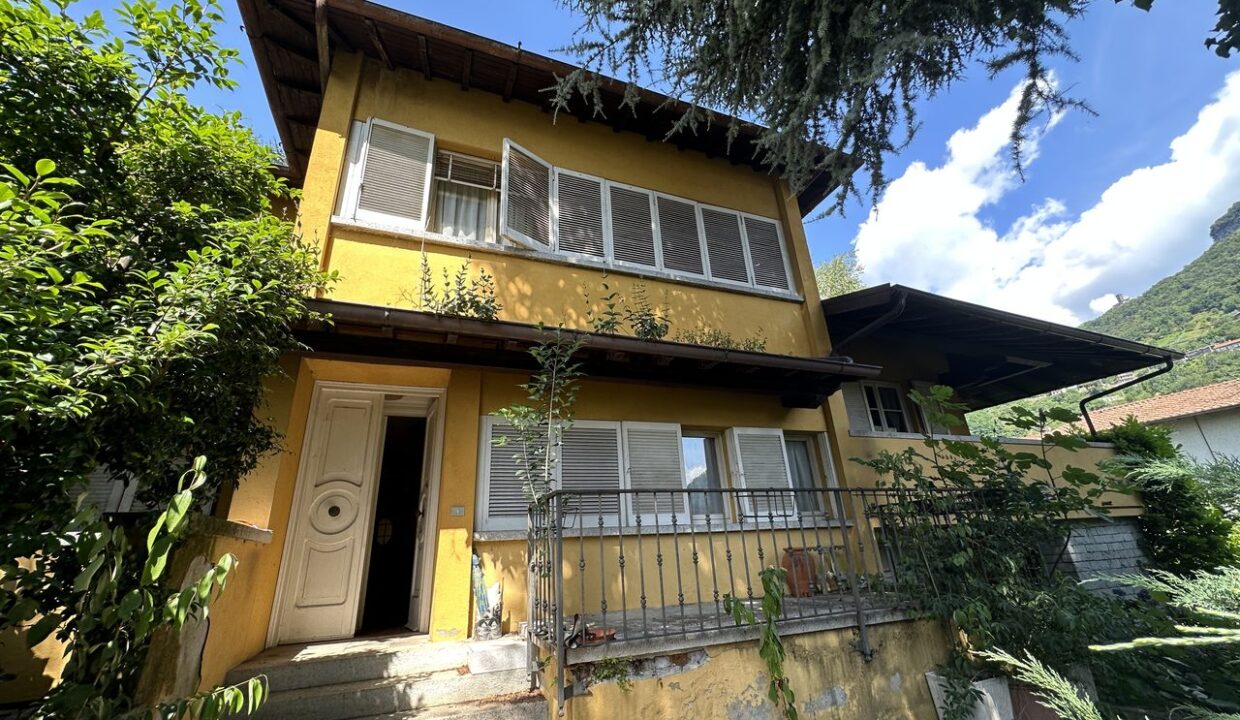 Comer See Villa mit Garten - Gravedona ed Uniti