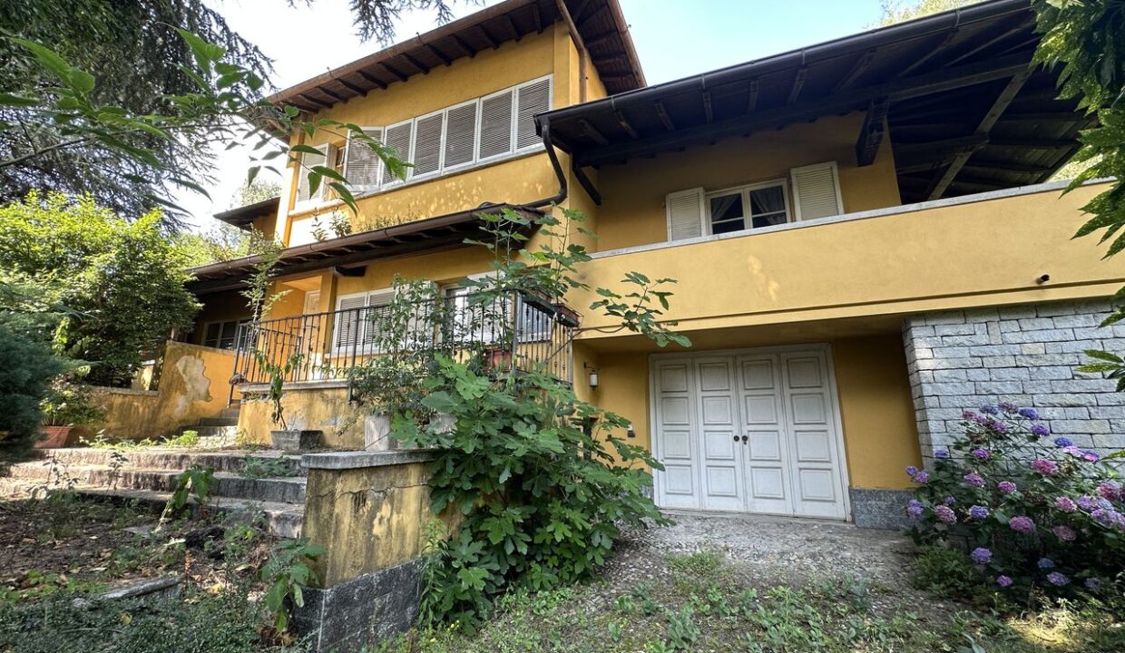 Comer See Villa mit Garten - Gravedona ed Uniti