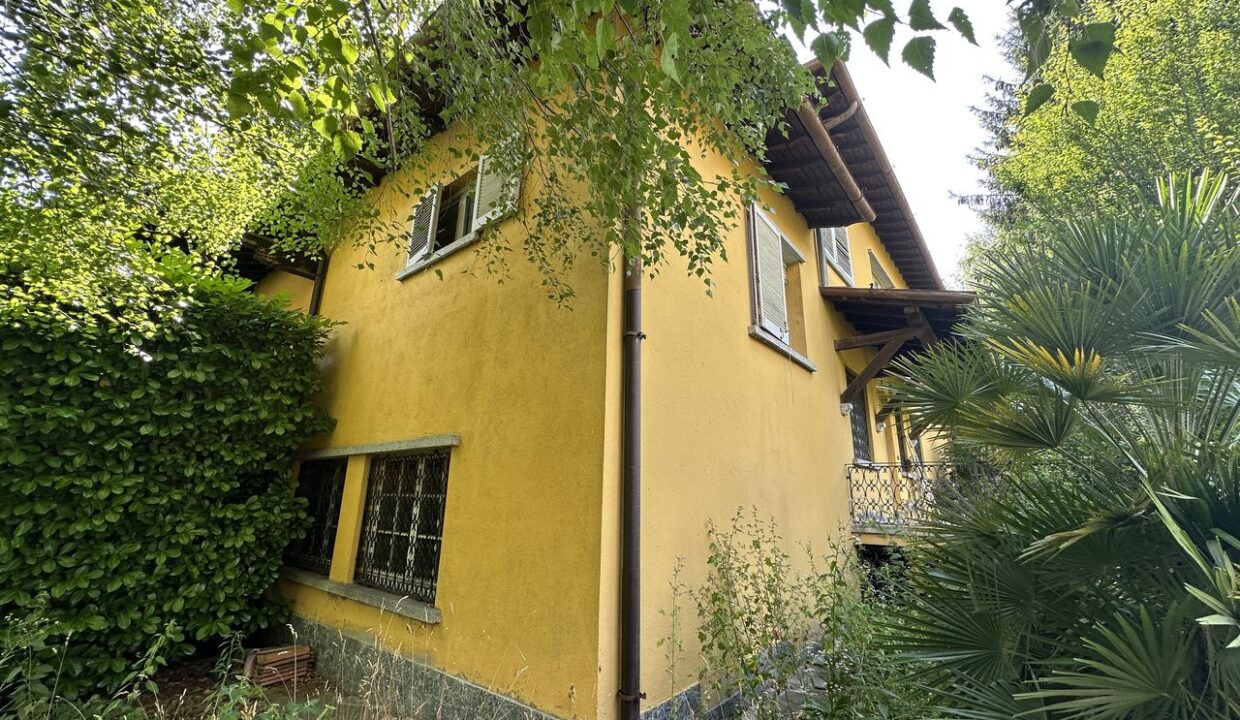 Comer See Villa mit Garten - Gravedona ed Uniti