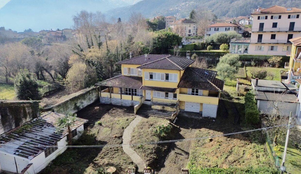 Comer See Villa mit Garten Gravedona ed Uniti