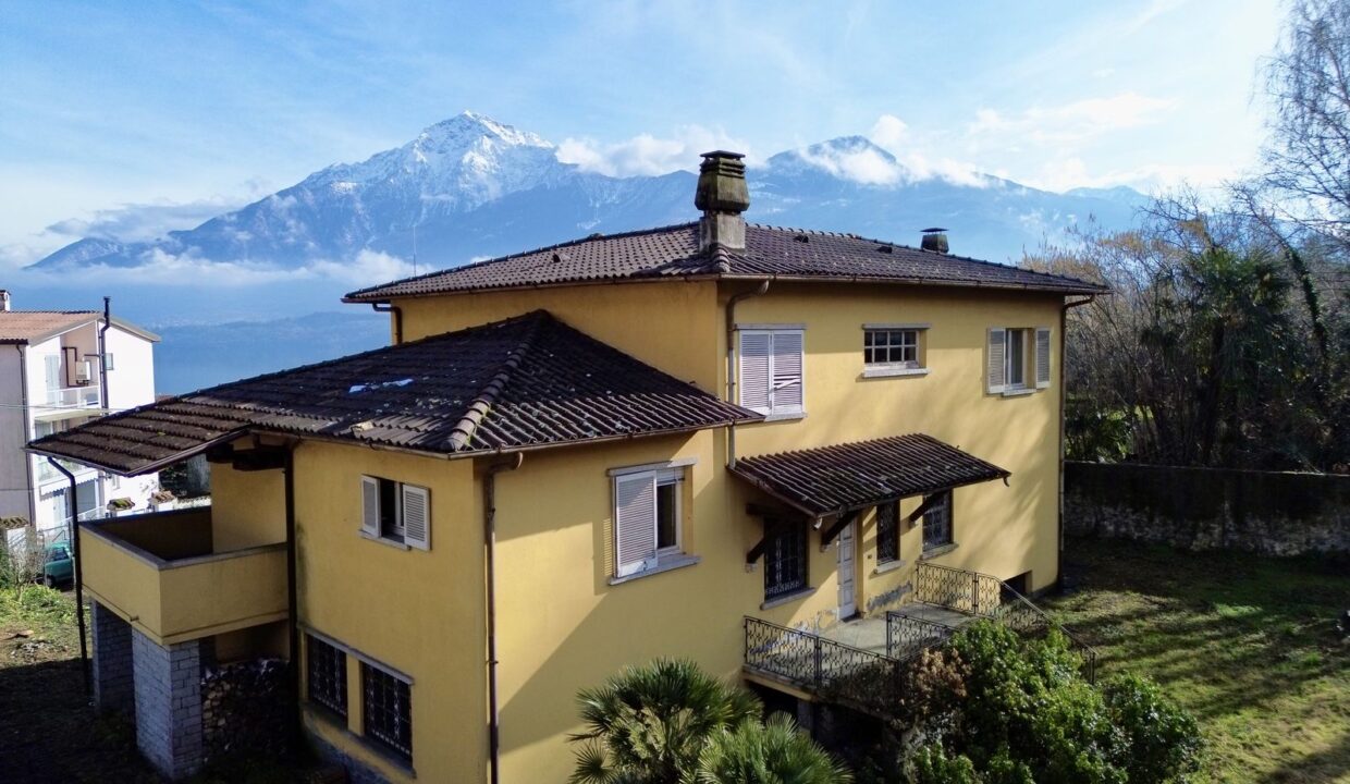 Comer See Villa mit Garten Gravedona ed Uniti