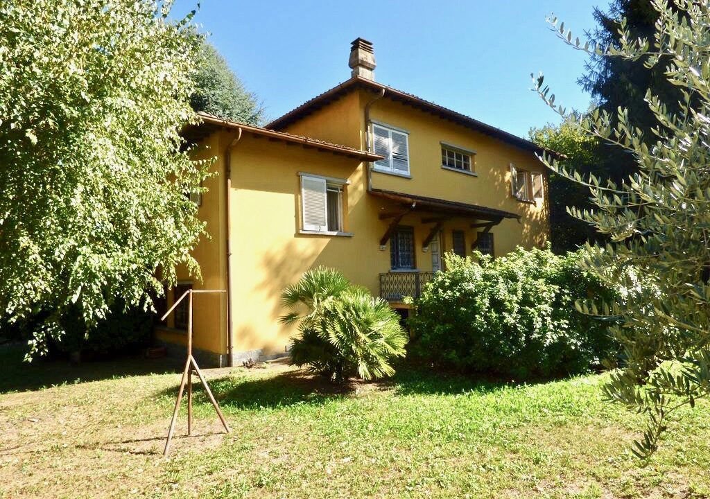 Comer See Villa mit Garten - Gravedona ed Uniti