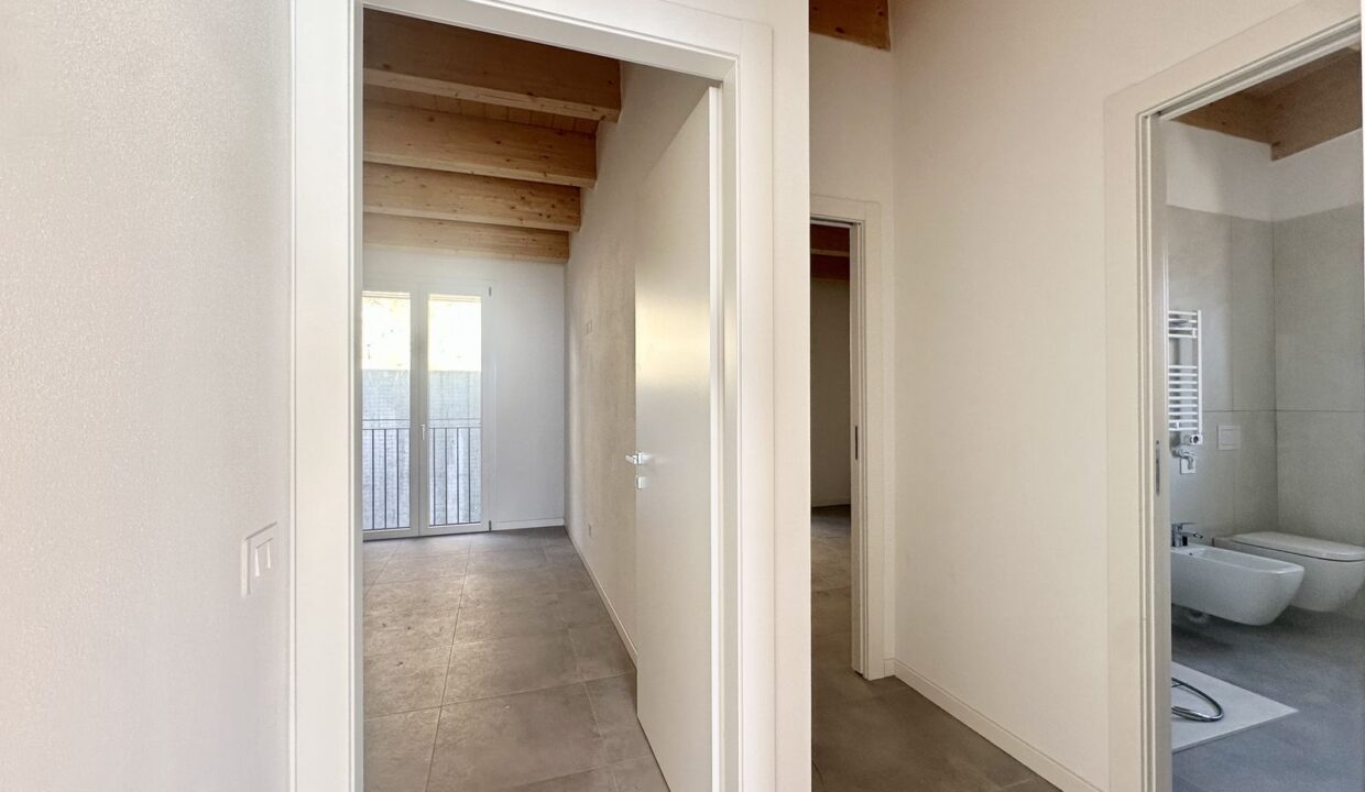 Comer See Moderne Wohnungen Vercana Seeblick