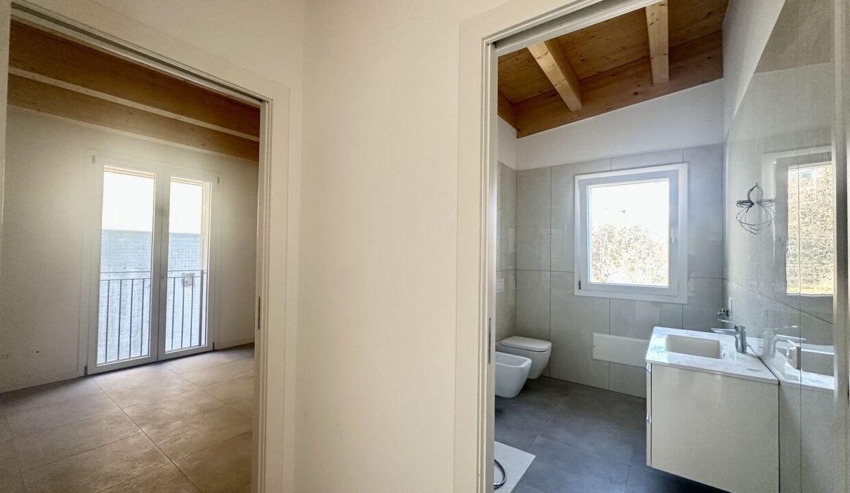 Comer See Moderne Wohnungen Vercana Seeblick