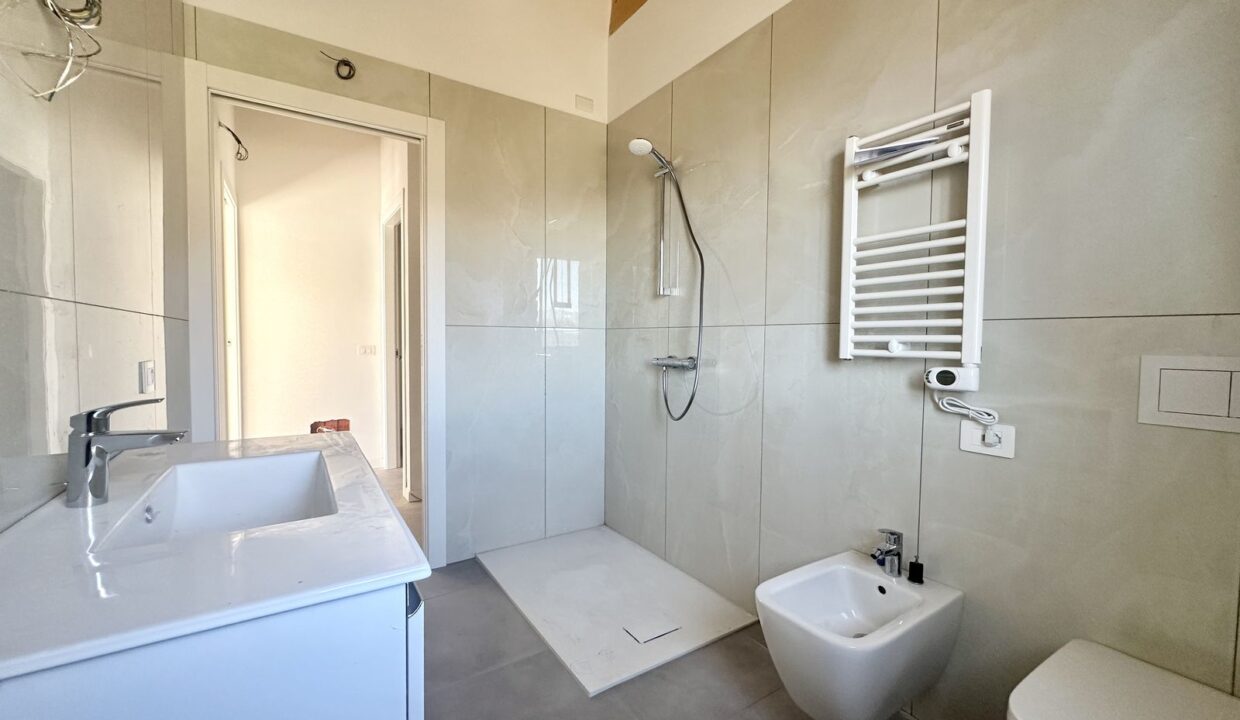 Comer See Moderne Wohnungen Vercana Seeblick