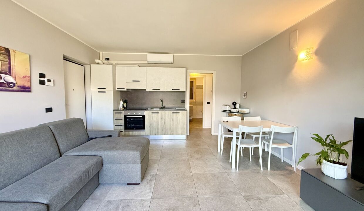 Comer See Wohnung mit Garten und Seeblick