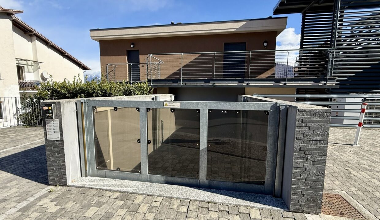 Comer See Wohnung mit Garten und Seeblick