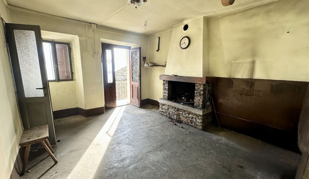 Gravedona ed Uniti Haus mit Garten in Hügellage