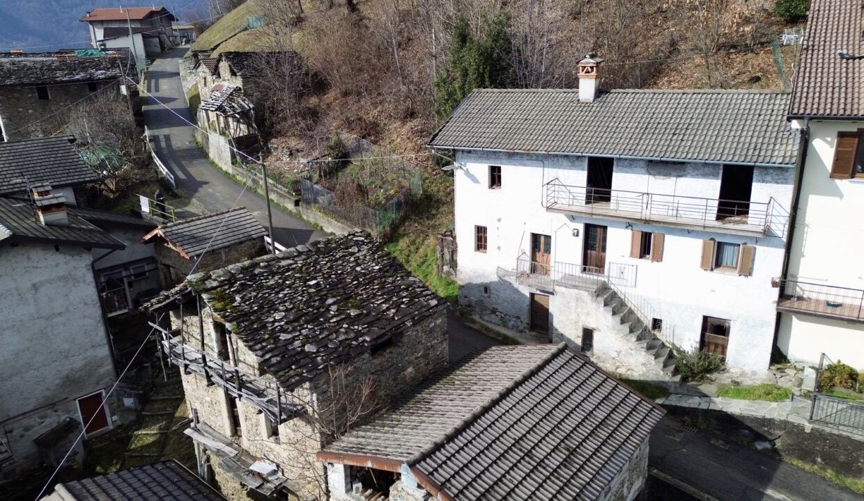 Gravedona ed Uniti Haus mit Garten in Hügellage