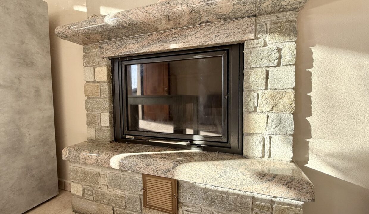 Haus mit Seeblick und Garten in Gera Lario Hügellage