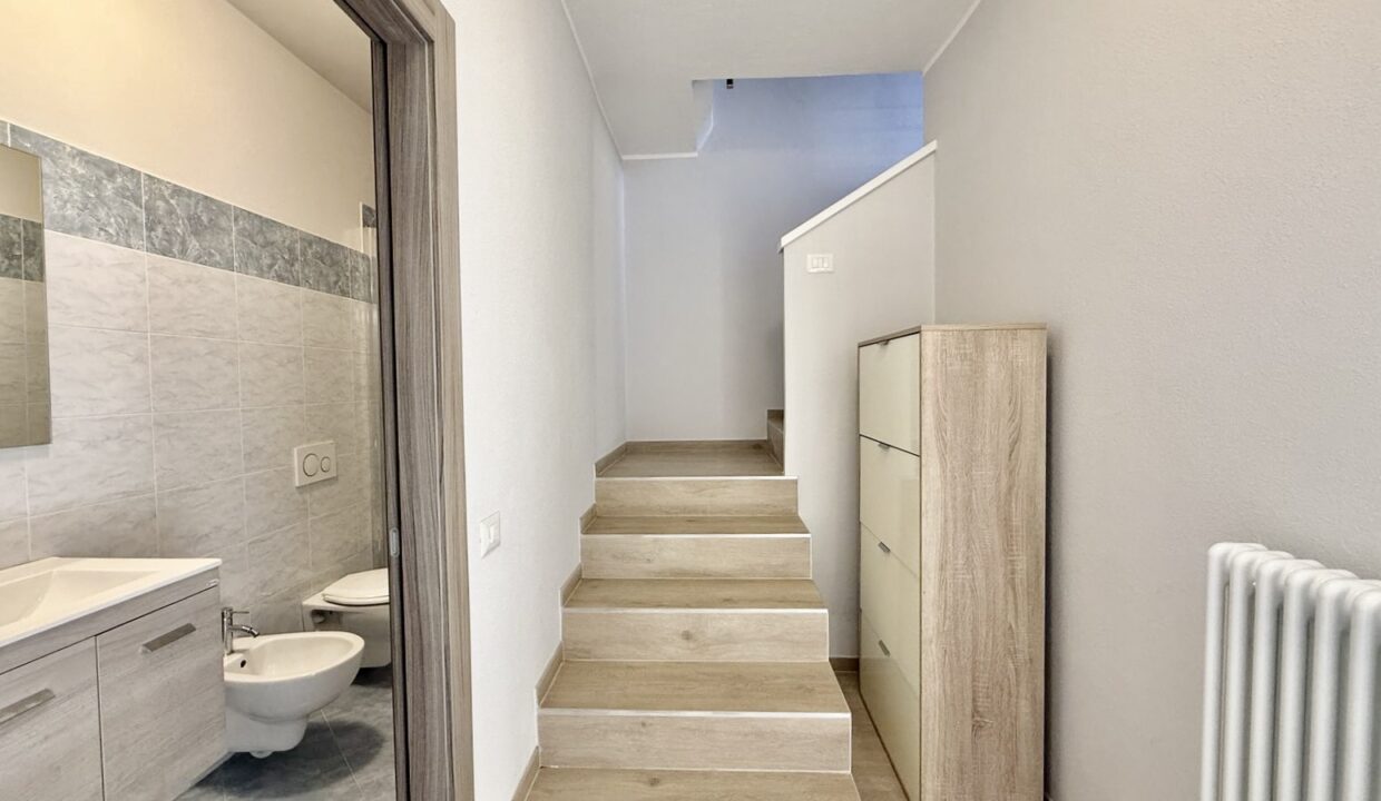 Haus mit Seeblick und Garten in Gera Lario Hügellage