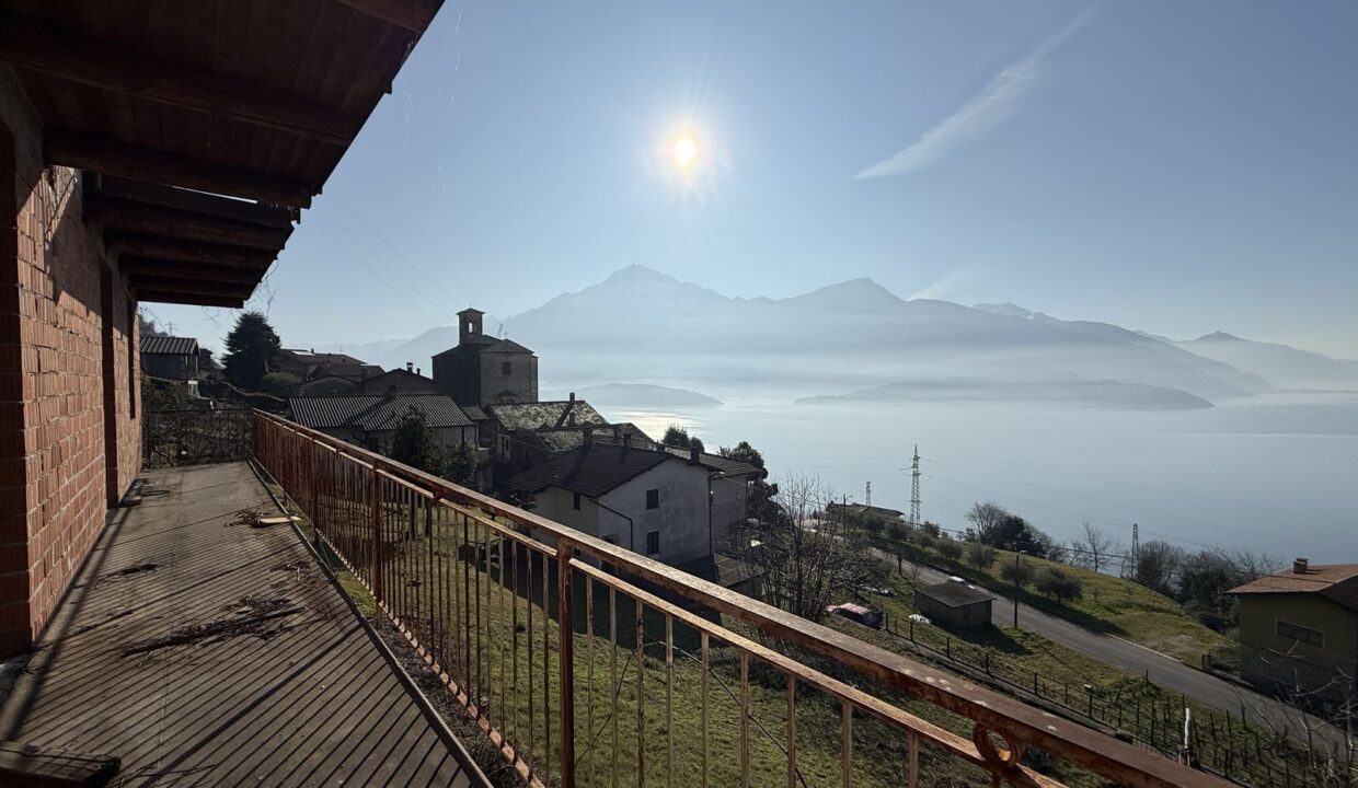 Comer See Gravedona ed Uniti Baugrundstück mit Seeblick
