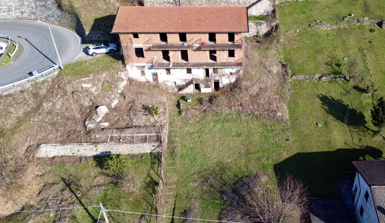 Comer See Gravedona ed Uniti Baugrundstück mit Seeblick