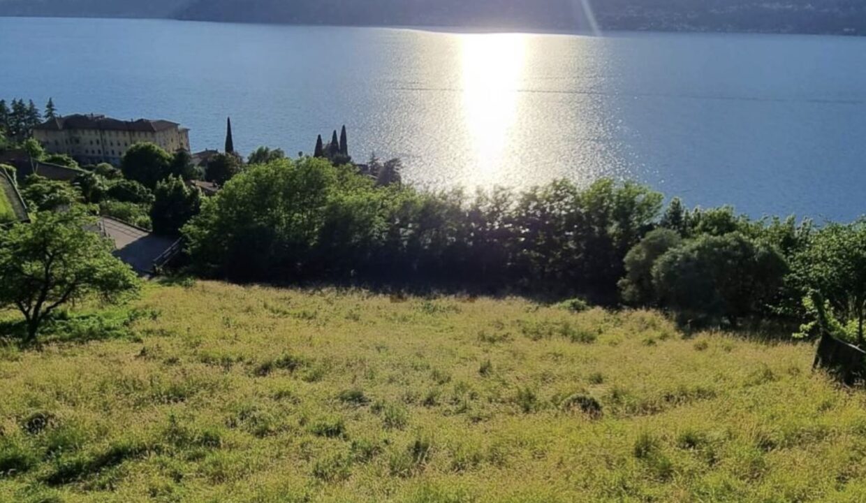 Bellano Panoramische Baugrundstücke mit Seeblick