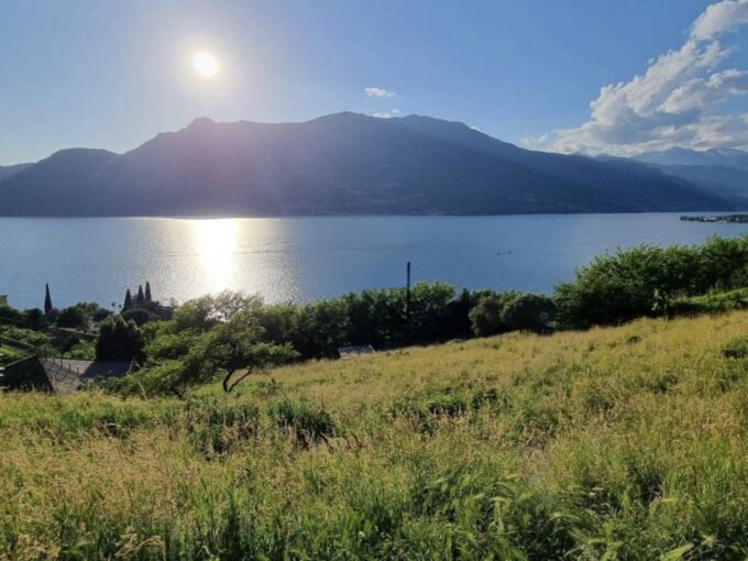 Bellano Panoramische Baugrundstücke mit Seeblick