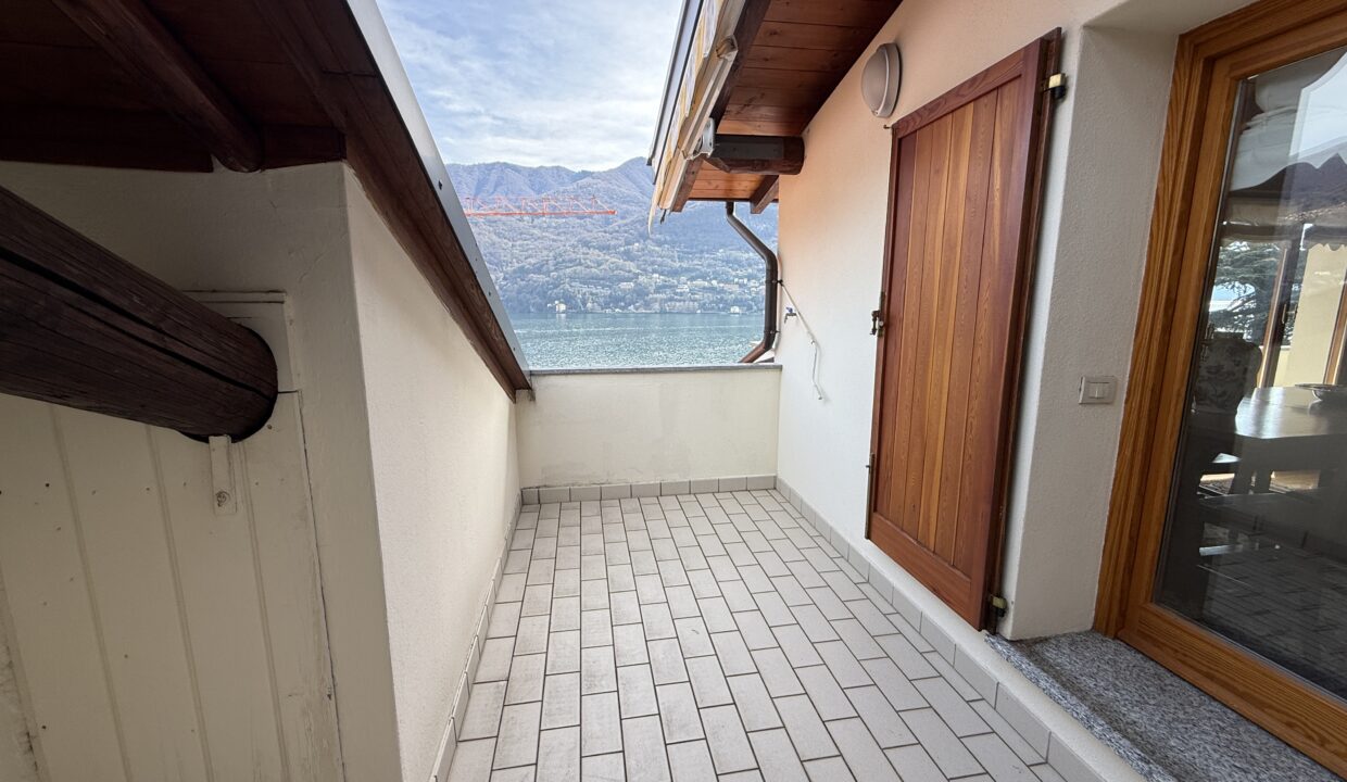 Carate Urio Appartamento con Vista Lago11