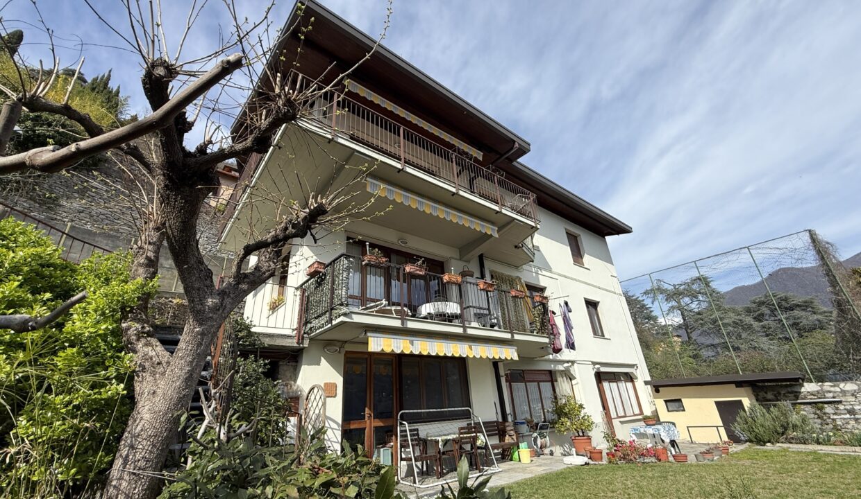 Carate Urio Appartamento con Vista Lago18