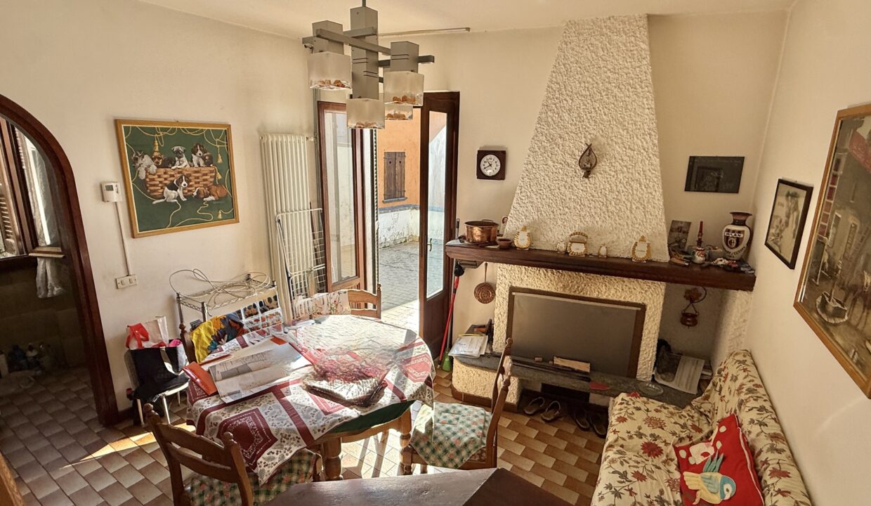 Casa Ossuccio con giardino e vista lago17