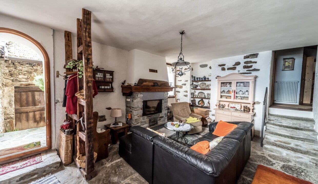 Natursteinhaus - Pianello del Lario