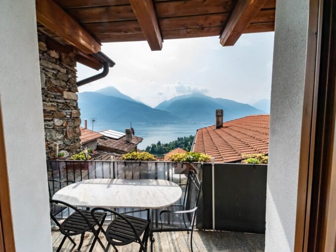 Natursteinhaus - Pianello del Lario - Terrasse