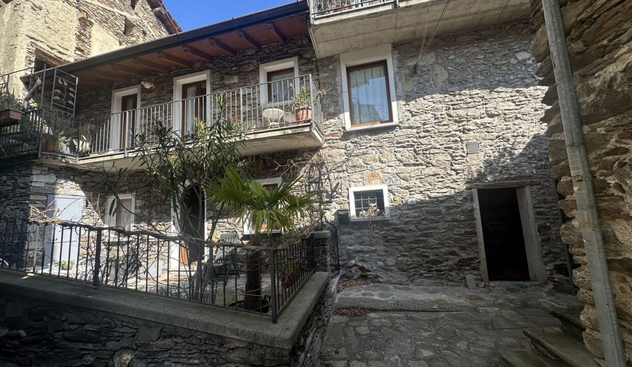 Natursteinhaus - Pianello del Lario