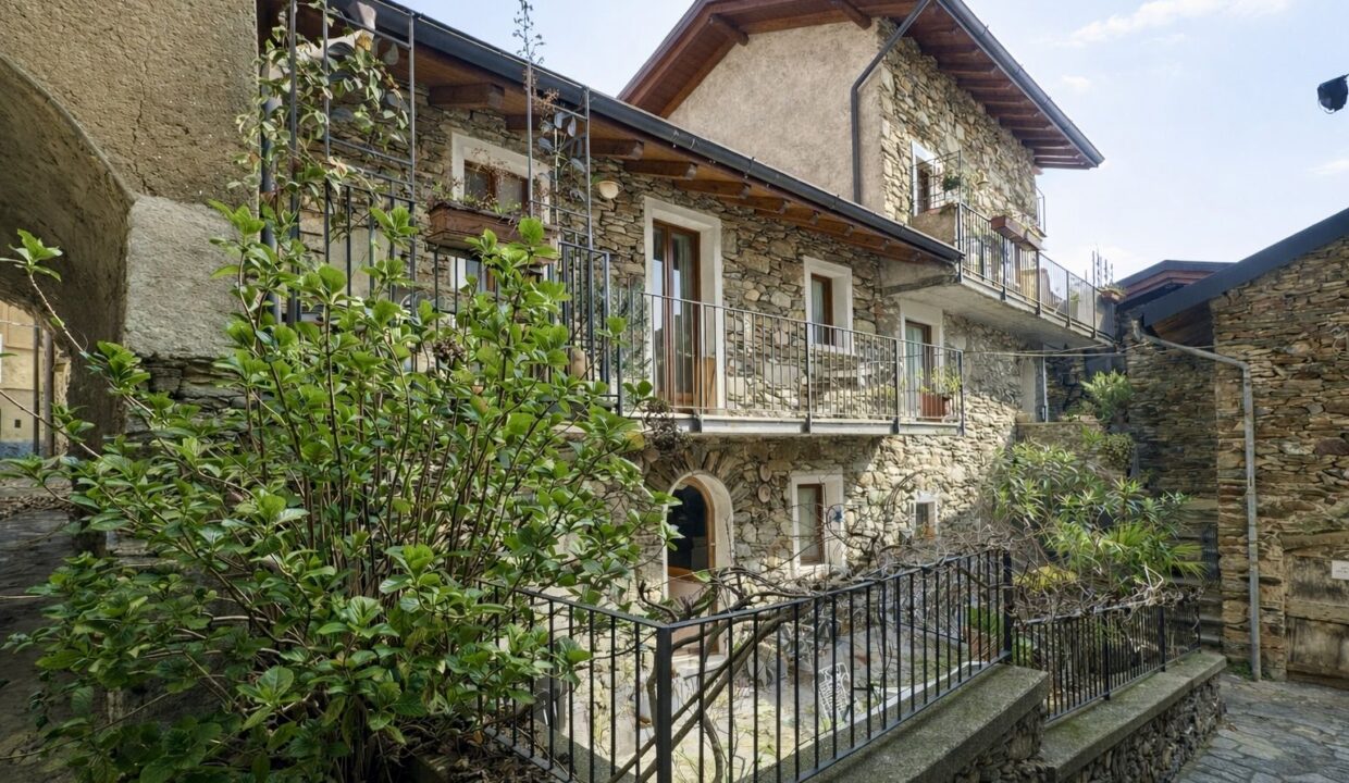 Natursteinhaus - Pianello del Lario