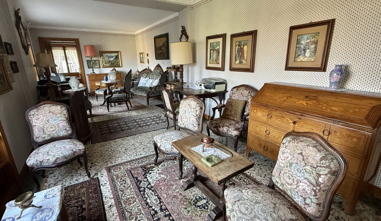 Griante Villa con Giardino34