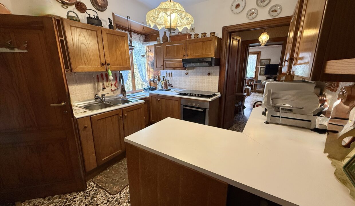 Griante Villa con Giardino35