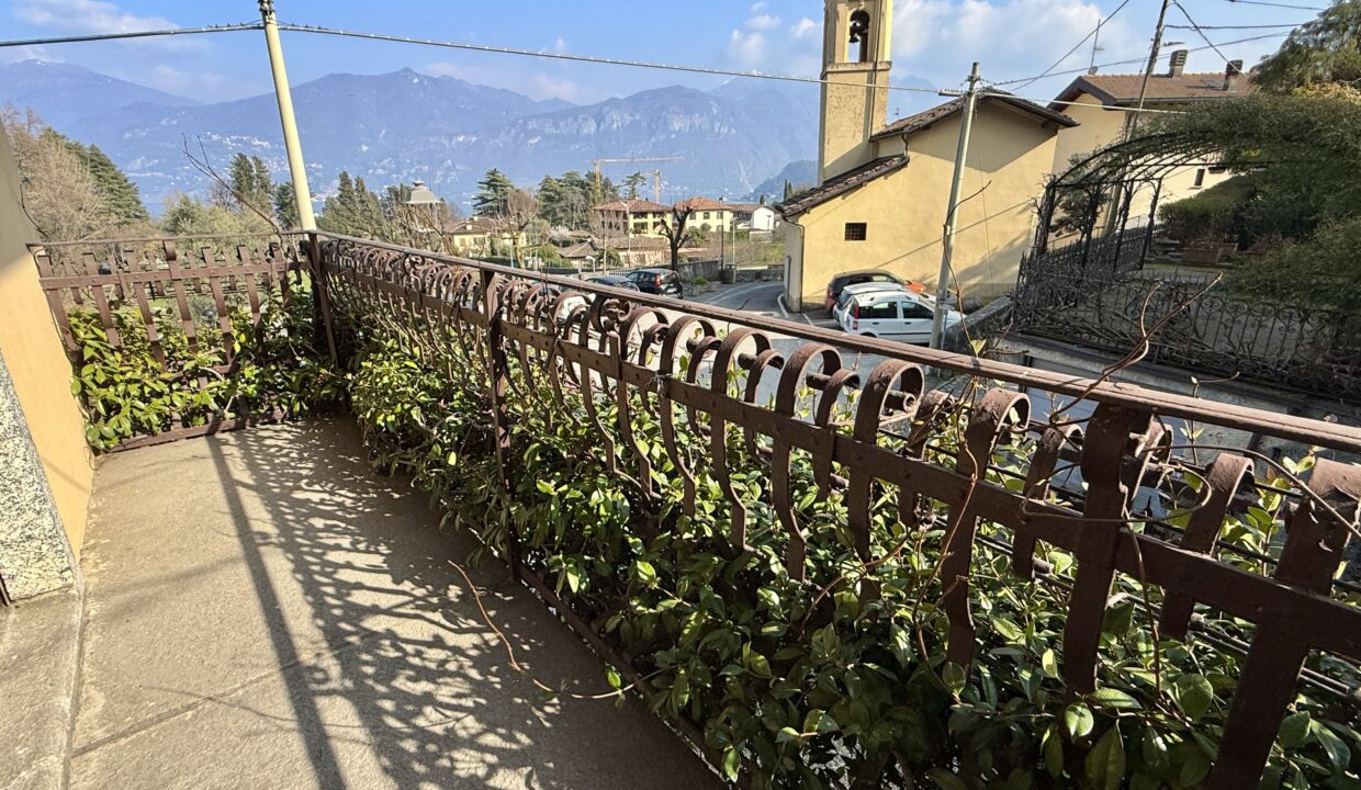 Griante Villa con Giardino49