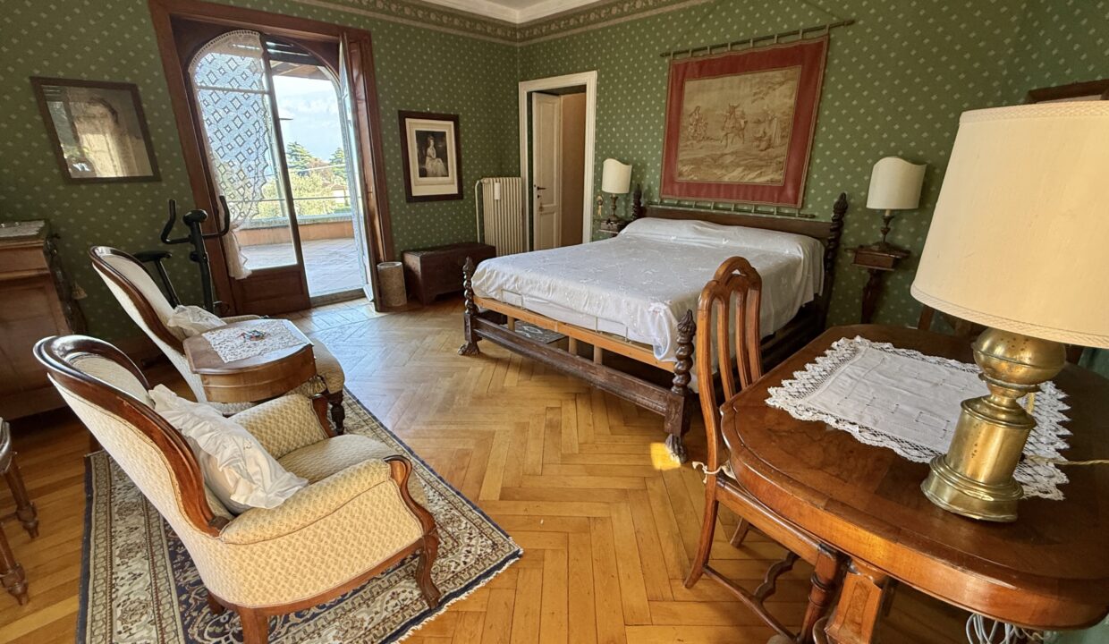 Griante Villa con Giardino62