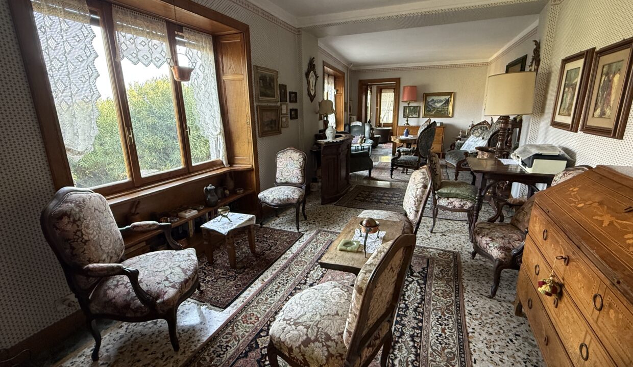 Griante Villa con Giardino95