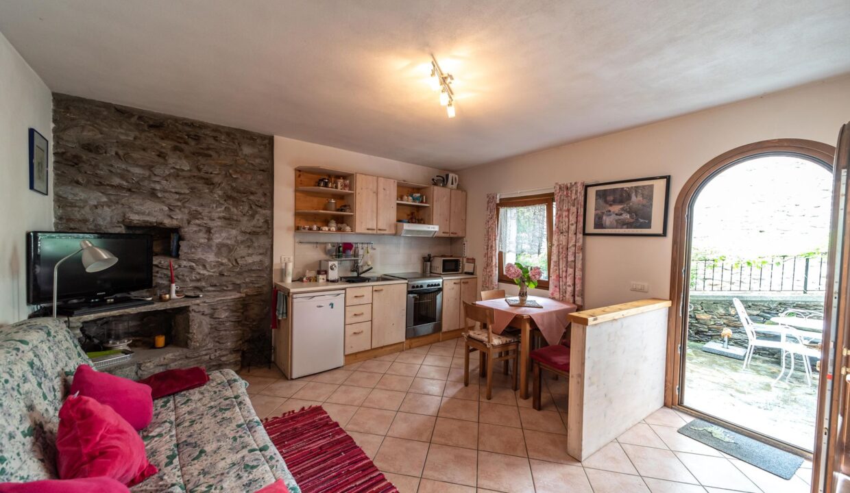 Natursteinhaus - Pianello del Lario -