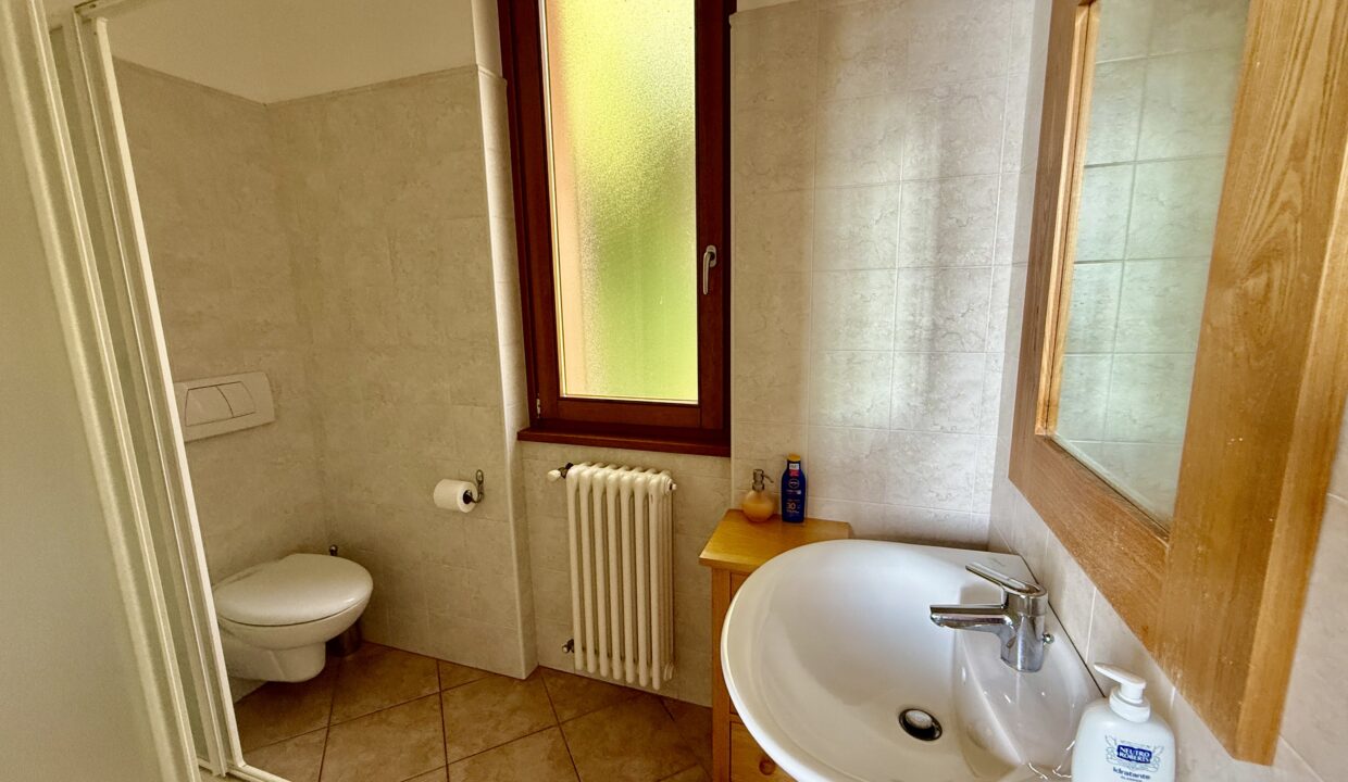 MC001 - Pianello del lario 28