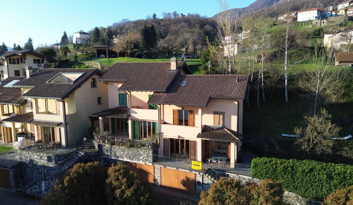 Pianello Casa Vista Lago