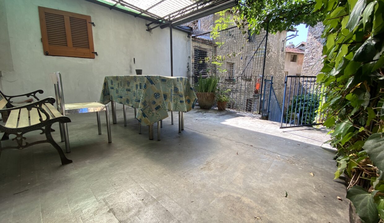 Casa Plesio Ligomena con Vista Lago (13)