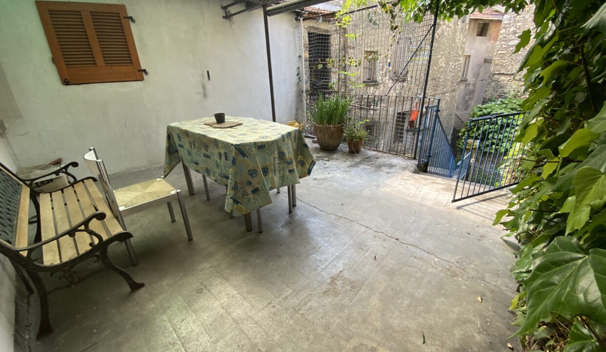 Casa Plesio Ligomena con Vista Lago (14)