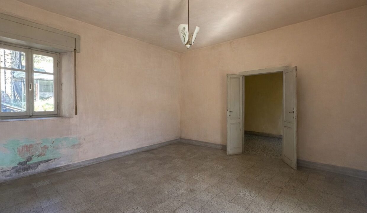 Haus mit Balkon Vercana